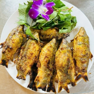 Cá heo nướng muối ớt